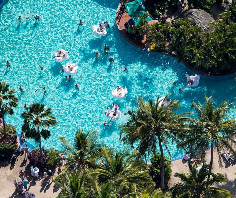 1015343 Main Pool Hamilton Island 152  creator  2
