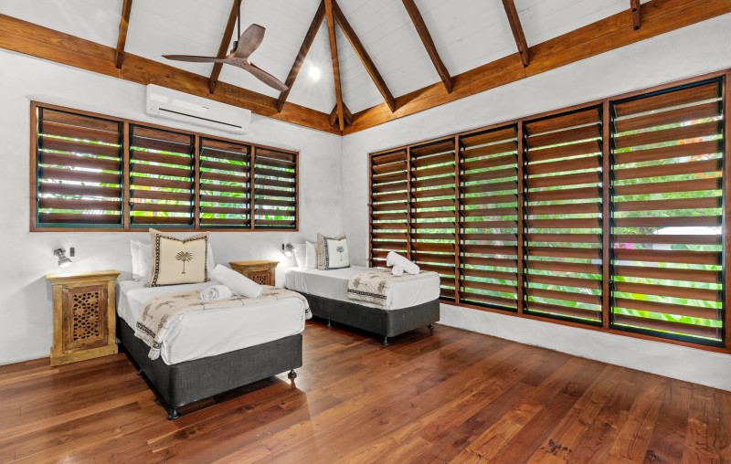 29OakBeach HighRes 113