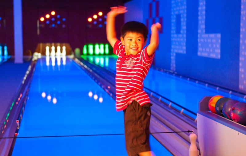 1001313 Island Bowling HR 2  creator  2